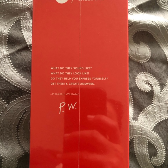 Beats/Pharrell Solo Pro Noise Canceling Headset - Picture 3 of 6